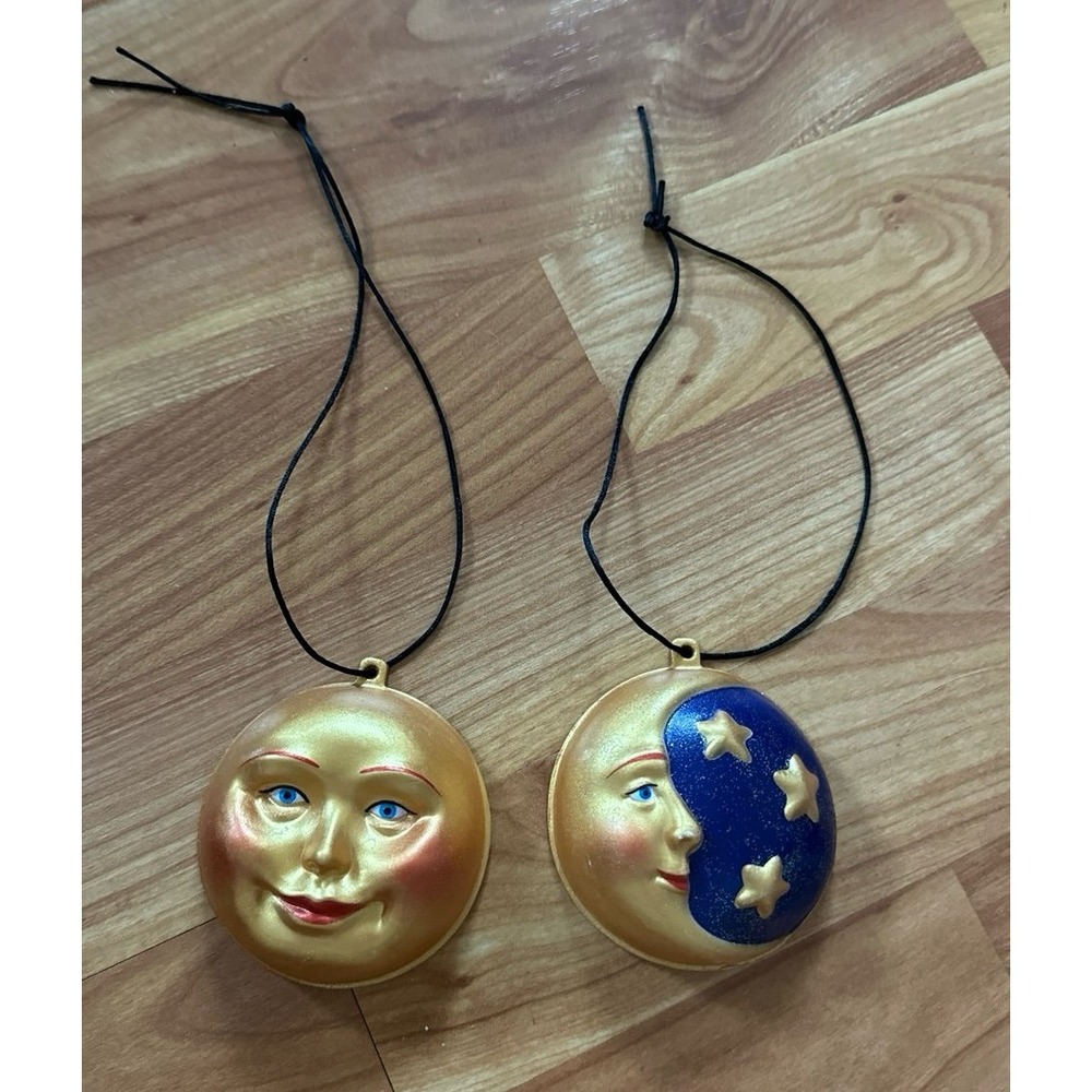 Velentino Plastic Charms Ornaments